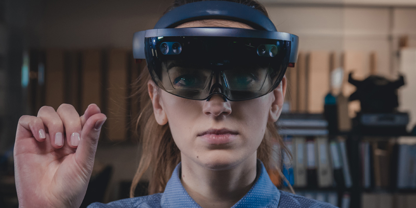 Microsoft HoloLens may Lose its Largest Partner